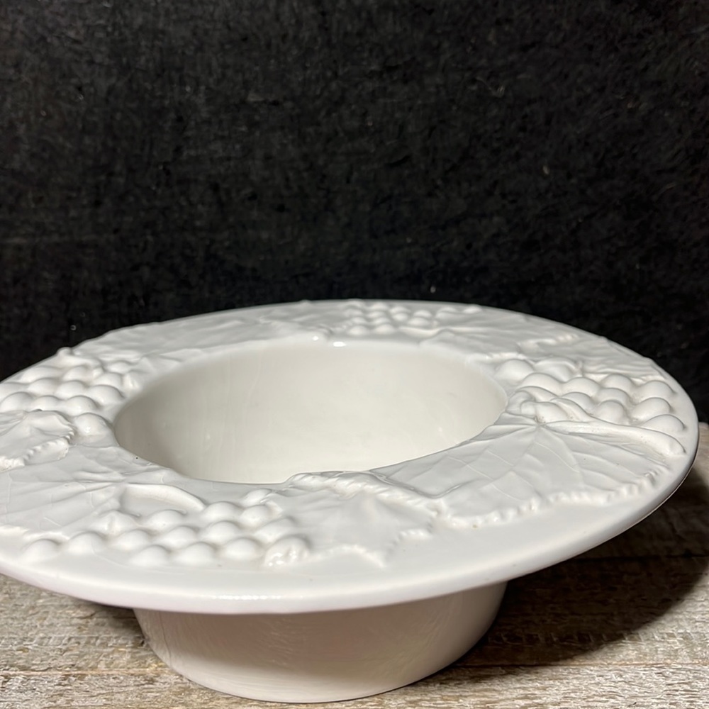 Ceramiche Elios Wine Bottle Holder Coaster White Ceramic Embossed Grapes-Italy